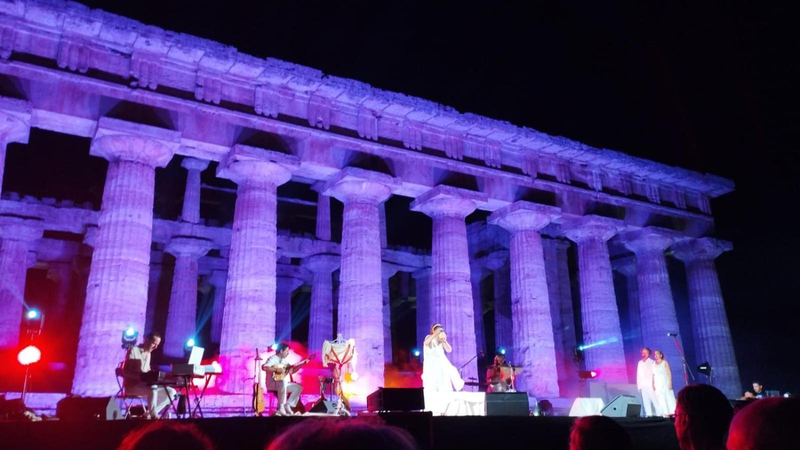 Chiaro Di Luna - Appartamento Luna Crescente เพสตุม ภายนอก รูปภาพ